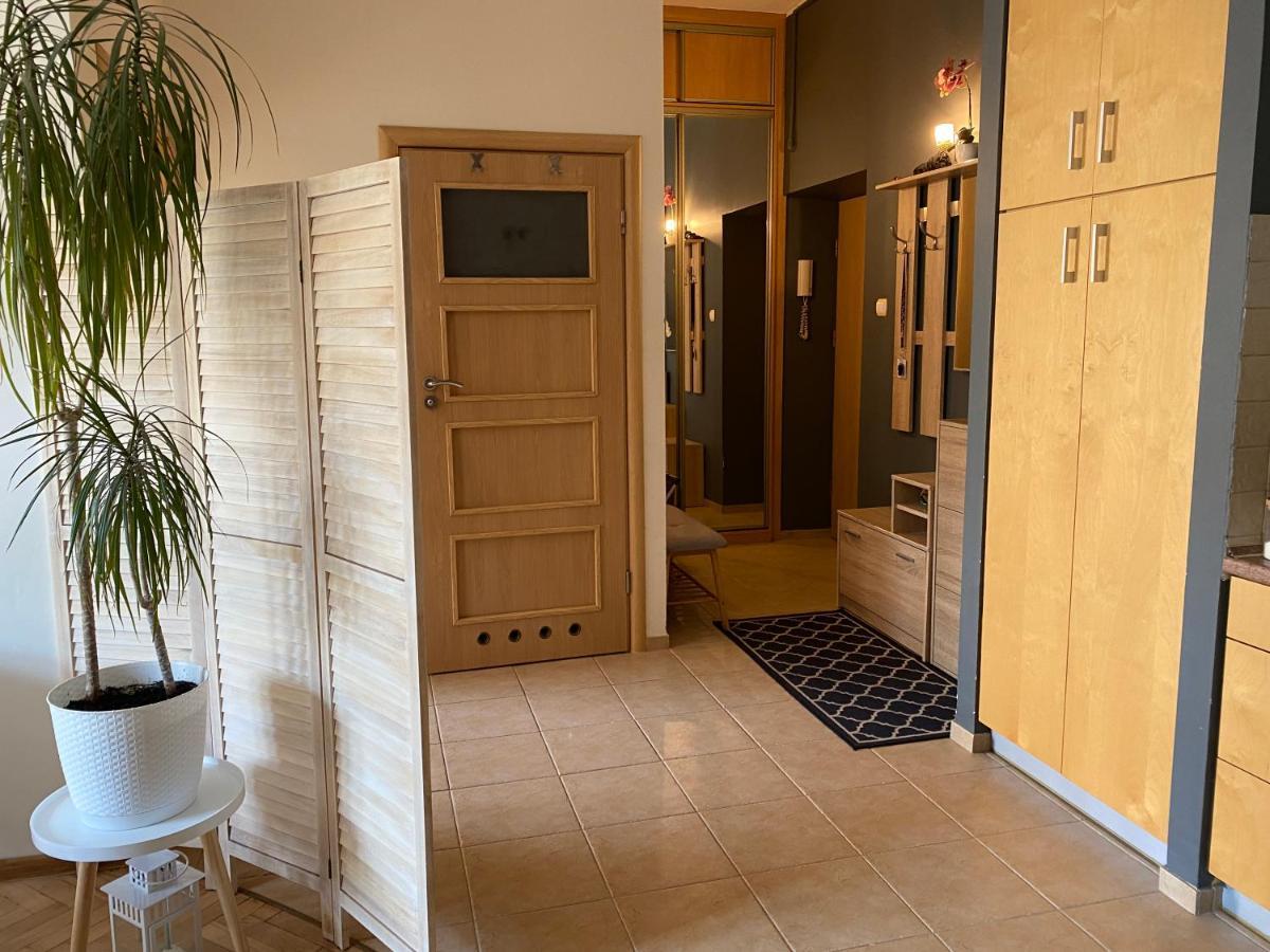 Apartament Przy Plazy W Centrum Gdyni - Prywatny Parking! Гдиня Екстер'єр фото